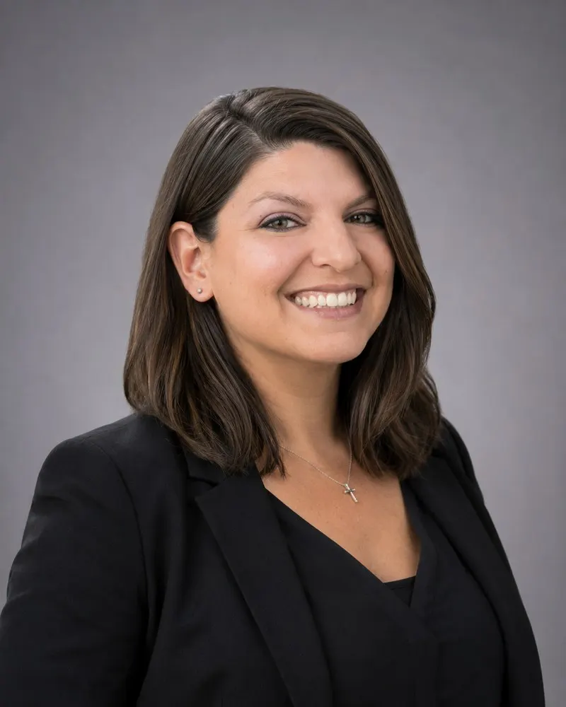 Dr. Mia Horvath